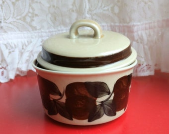 Arabia Finland: RUIJA Series Hand Painted Sugar Bowl with a Lid, Pattern by Raija Uosikkinen