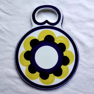 Arabia Finland: PAJU Chopping Board, Designed by Anja Jaatinen-Winquist