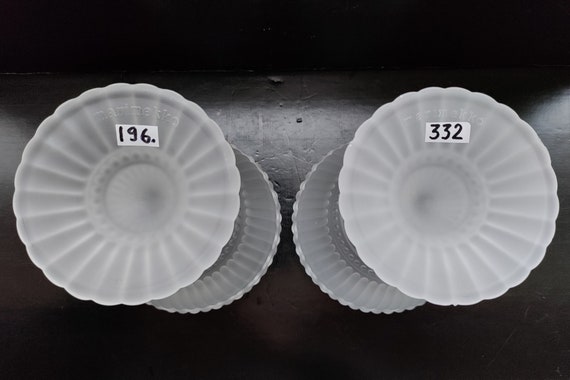 激安本物 Marimekko: イッタラ社製、高さ155mmのフロストクリアMARISKOOLI 食器