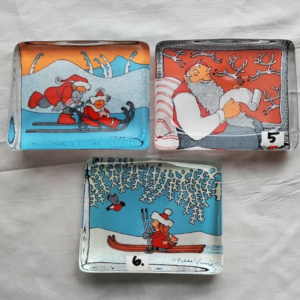 Iittala: One Collectible Xmas Paperweight, Various Alternatives, Pattern by Pekka Vuori