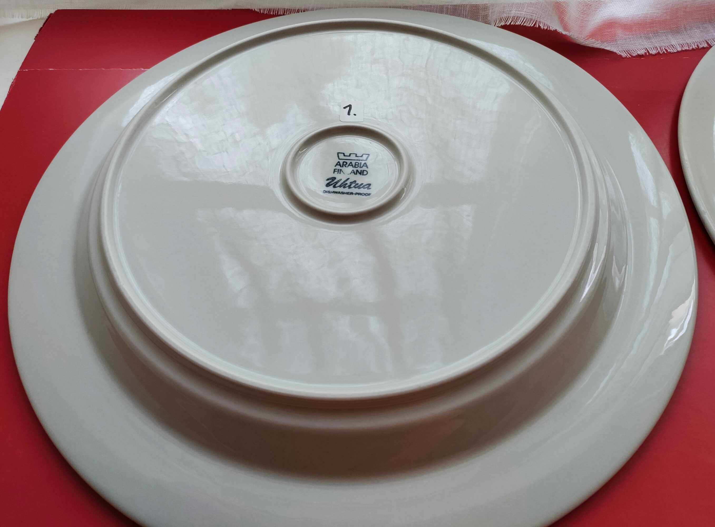 Arabia Finland: One UHTUA Series Large 330 Mm Serving Plate