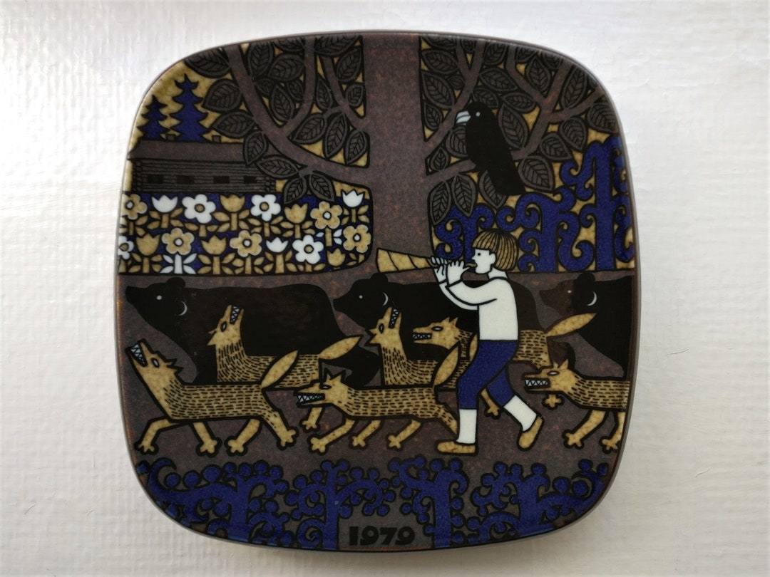 Years 1979, 1980 or 1981 KALEVALA Series Collectible One