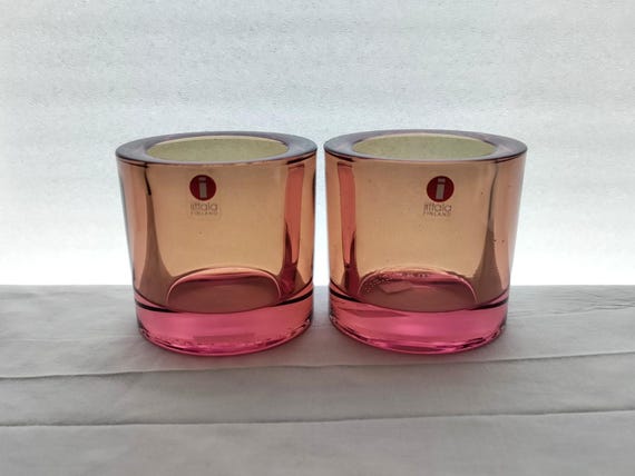 イッタラ: Roseolive KIVI Votive 1 つ、デザイン: Heikki Orvola
