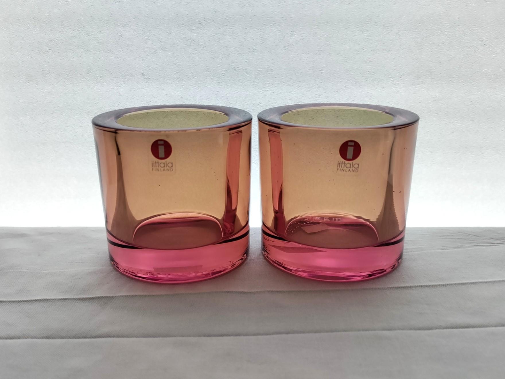 イッタラ: Roseolive KIVI Votive 1 つ、デザイン: Heikki Orvola