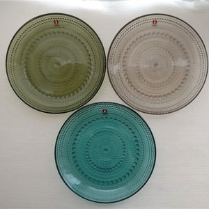 Iittala KASTEHELMI Series 170 mm Plate, Designed by Oiva Toikka, Alternatives: Moss Green, Linen and Seablue