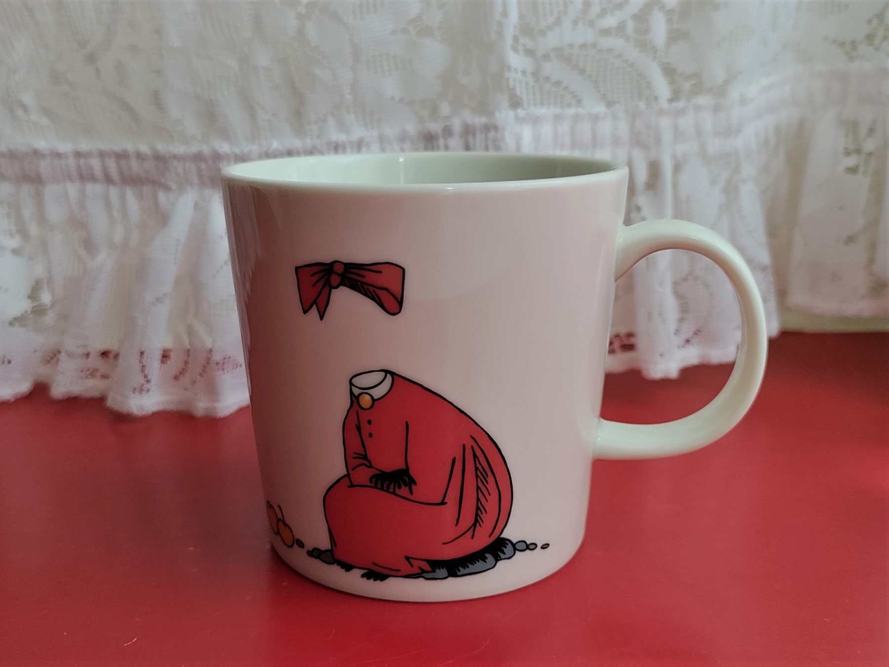 ムーミンマグ：NINNY（Näkymätön Ninni）、Arabia Finland製、Tove Slotte柄 - Etsy 日本