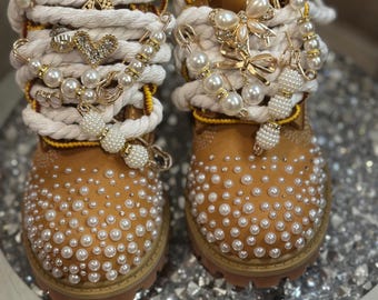 Custom “Junk” Women’s Timberland Boots
