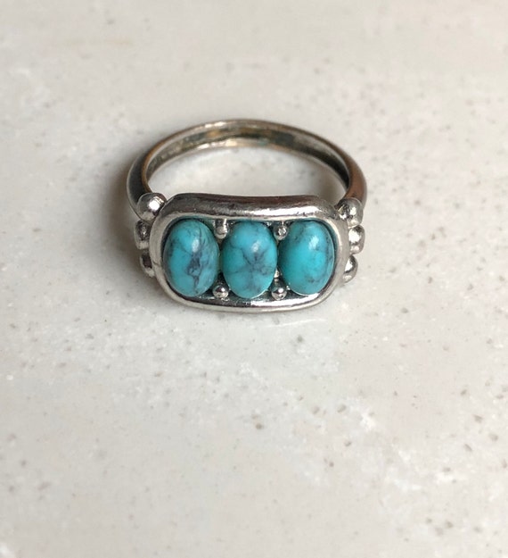 Vintage Avon Turquoise Ring Size 5.5 Southwestern Silver Tone