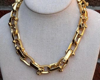 Monet signed Rare equestrian U link chunky stirrup chain necklace