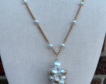 Vintage park lane faux pearl and chain necklace with faux pearl cluster long signed necklace with spring ring closure 26” long