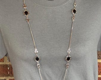 Vintage Sarah Coventry Touch of Class 1970s  37” necklace