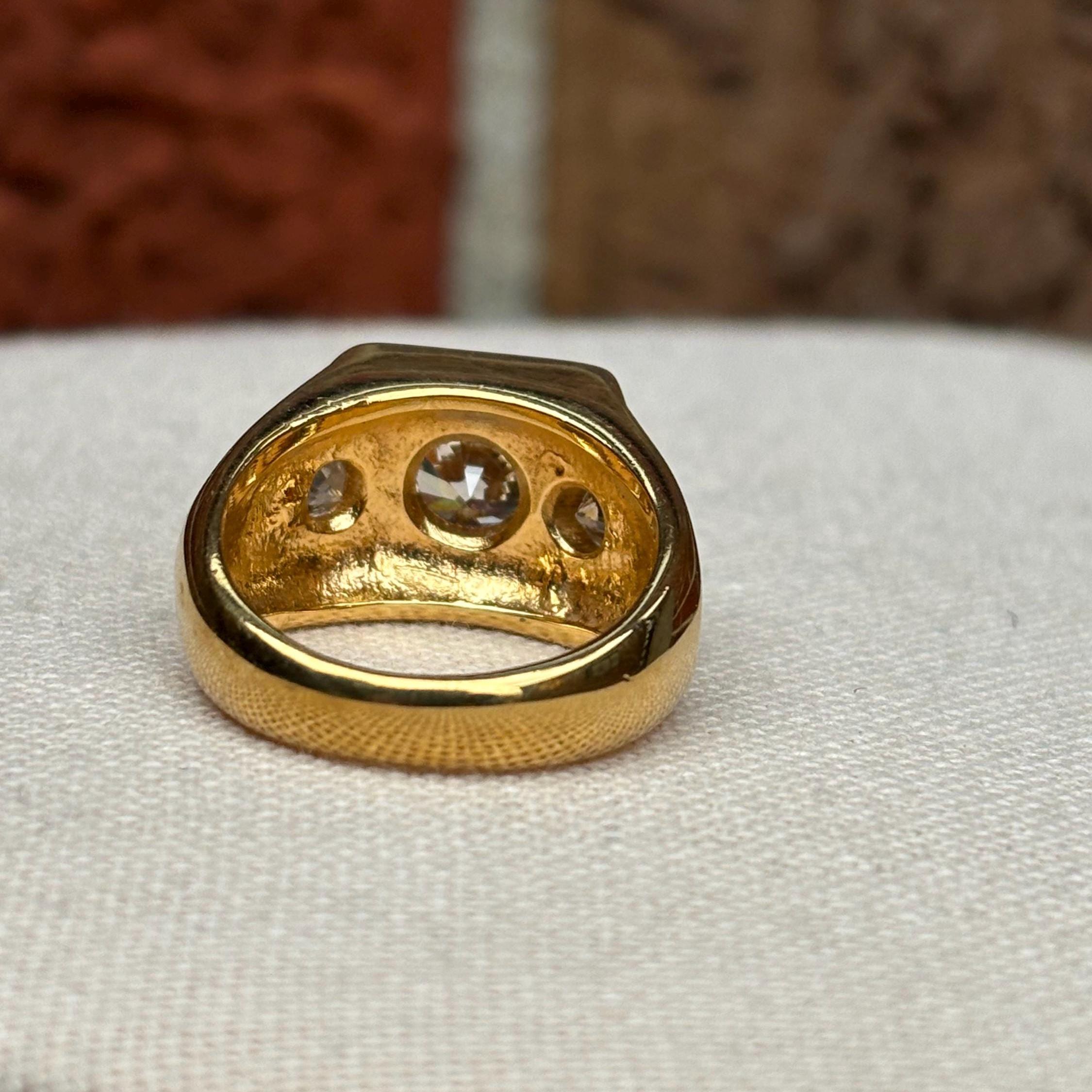 Medieval stirrup ring set with a cabochon sapphire. English