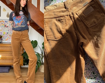 Vintage 70s beige corduroy Wrangler pants // Size S