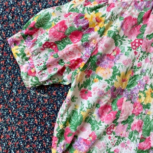 Vintage 80s floral balloon sleeves shirt // Size L image 6