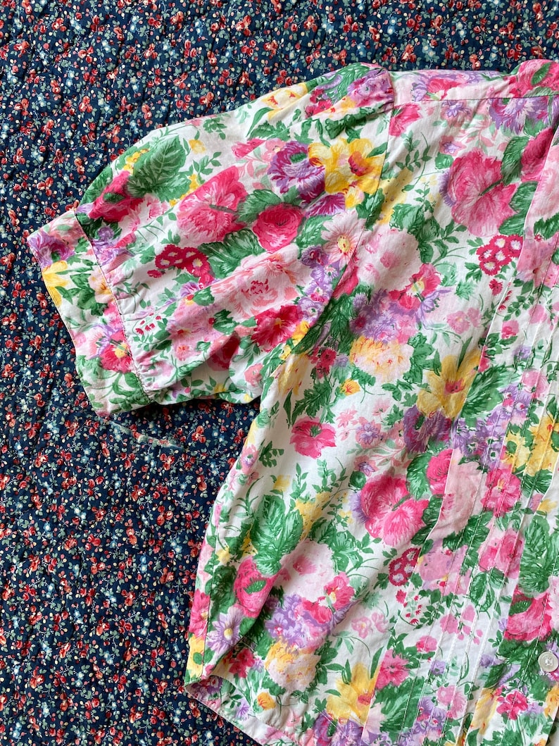Vintage 80s floral balloon sleeves shirt // Size L image 6