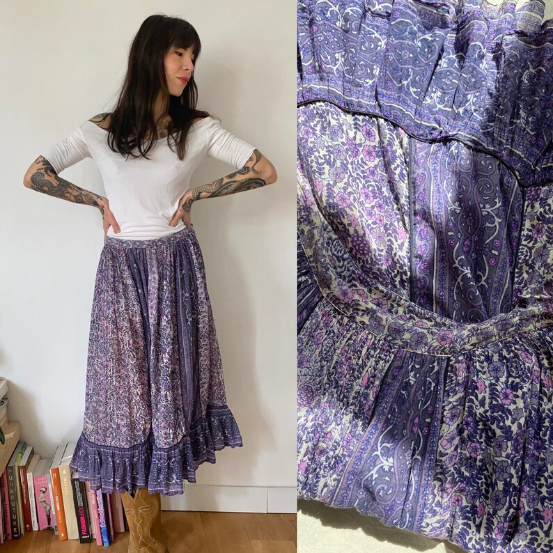 Vintage Indian gauze cotton handblock printed skirt // Size S to M image 1