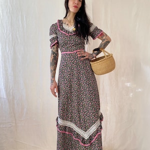 Abito vintage anni &#39;70 in cotone con motivo floreale // Taglia XS