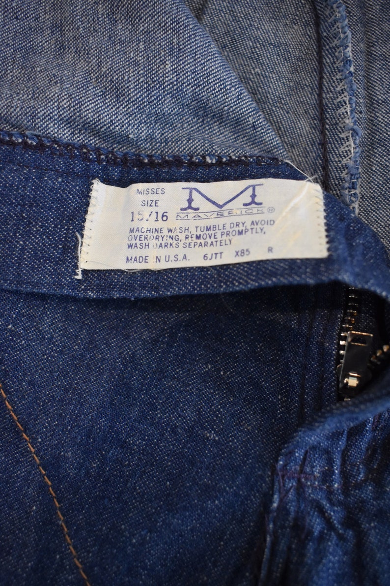 Vintage 70s Maverick bell bottom with embroideries size L