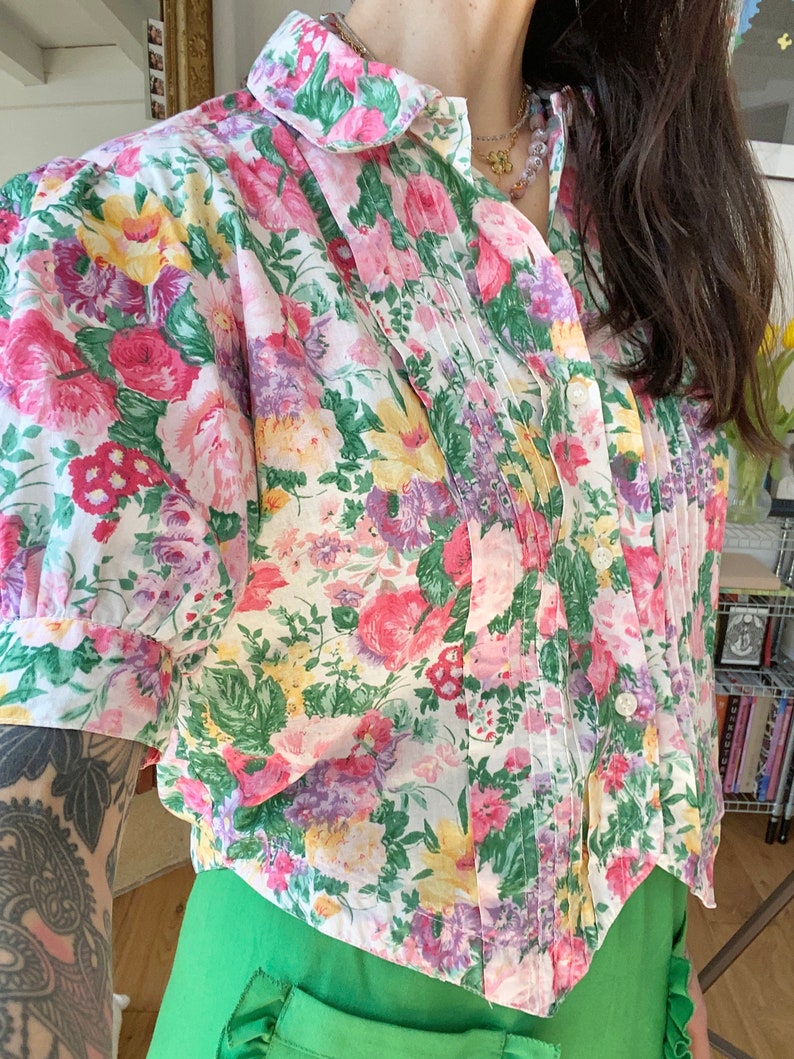 Vintage 80s floral balloon sleeves shirt // Size L image 2