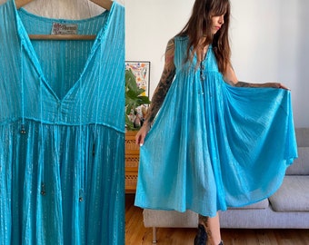 Vintage shiny gauze rayon Indian turquoise dress // Size M
