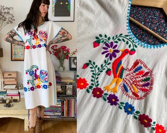 Vintage mexican embroidered cotton kaftan dress // Size M