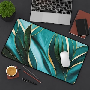 Large Green Desk Mat - Boost Productivity with Extra-Large Mouse Pad