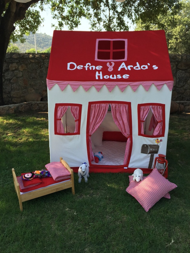indoor play cottage