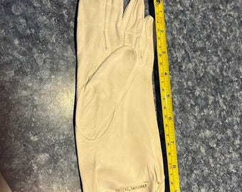 Vintage Mademoiselle washable doeskin gloves.  Made in England.