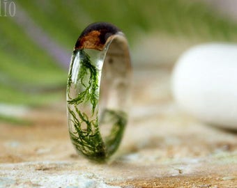 REAL Moss resin ring Mens ring Wooden ring Birch bark ring Nature resin ring Green nature ring Rustic ring Forest Jewelry