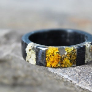 ブラックウッドメンズリング 本物のモス樹脂リング ナチュラル樹脂リング ボヘミアンリング 環境に優しい森のジュエリー 彼氏へのギフト