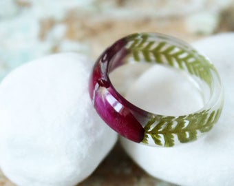 Red Rose resin ring Fern resin ring Red Rose jewelry Real flower rings Flower resin jewelry Natural jewelry Valentine's gift Bridesmaid gift