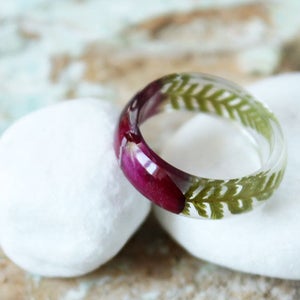 Red Rose resin ring Fern resin ring Red Rose jewelry Real flower rings Flower resin jewelry Natural jewelry Valentine's gift Bridesmaid gift