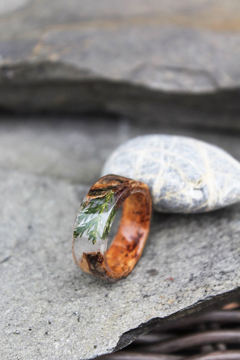 Real Juniper resin ring Birch bark Mens ring Wood resin ring Nature resin ring Boho ring Rustic ring Eco Friendly Green Forest Jewelry image 5