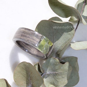 Wood resin ring Peridot Mens women ring August Birthstone ring Engagement wood ring Fashion ring Nature resin ring Delicate ring Green ring image 4