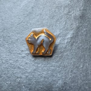 Grey Moonglow/Gold Kitty Vintage Czech Glass Button 15mm