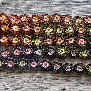 Flower Mix, Transparent Sapphire, Apple, Green Mix, Metallic Wash, 20 Beads, 9mm