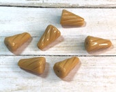Czech Glass Ice Cream Cone Bead Butterscotch Ribbed Cone 15mm 6 Beads