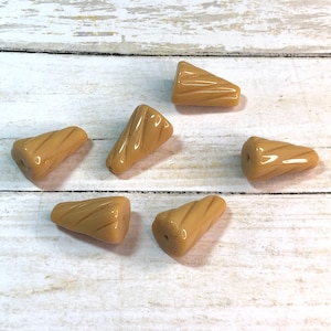 Böhmisches Glaseistüte Bead Butterscotch geriffelte Kegel 15 mm 6 Perlen