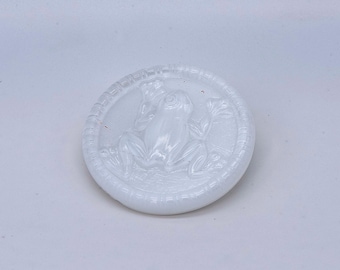 Bottone vintage in vetro ceco, bianco chiaro di luna, a forma di rana, 36 mm