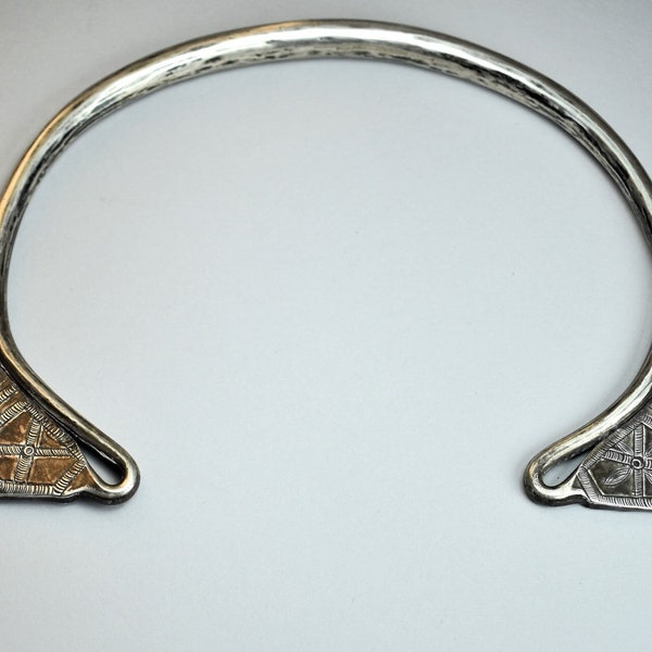 Stunning antique Hmong Neck Ring in solid silver