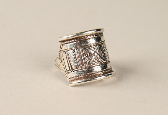High silver Tuareg ring - Engraved ring - image 5