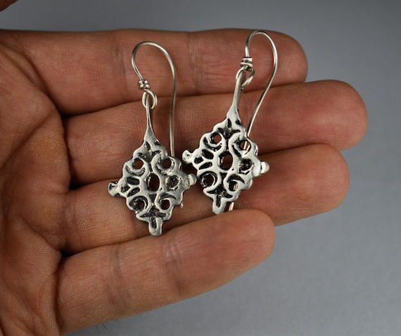 Old berber silver earrings - image 4