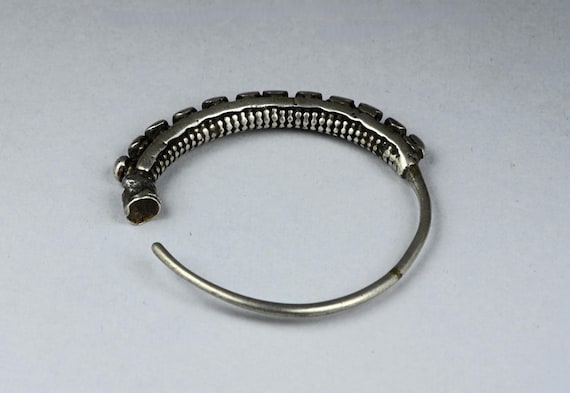 Antique single earrings in solid silver - Yemen /… - image 3