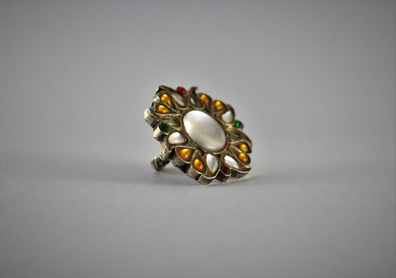 Antique Heavy indian silver ring - Floral ring - I