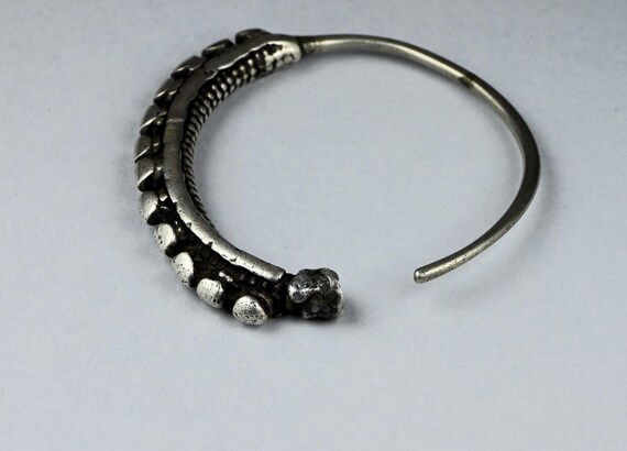 Antique single earrings in solid silver - Yemen /… - image 7