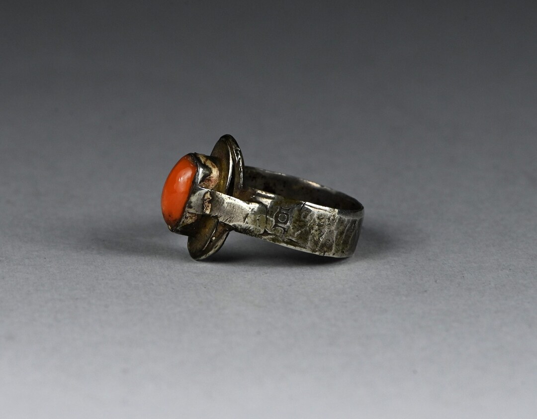 Bague Ancienne En Argent De Tunisie - Argent Massif 850/1000, Style Vintage Et Ethnique, Occasion