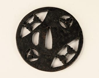 鍔の図解ガイド 日本の刀の鍔 32枚の珍しい参考画像集 流派
