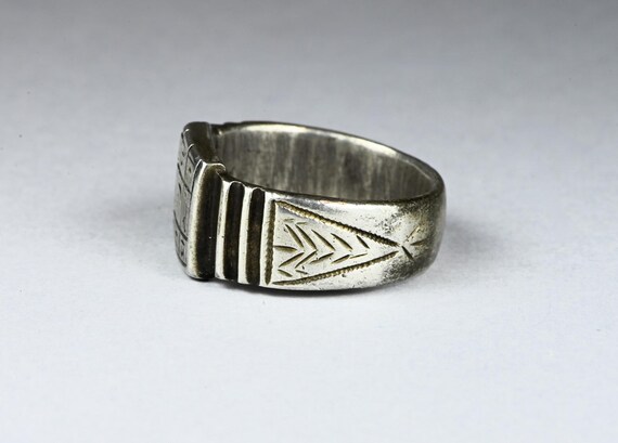 Antique silver talismanic ring - Gem