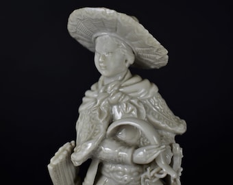 Blanc de Chine ceramic sculpture - Female warrior