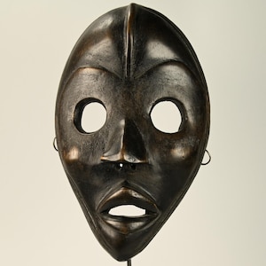 Antique Dan “Fire Runner” Mask – Carved Wood, Early 20th Century